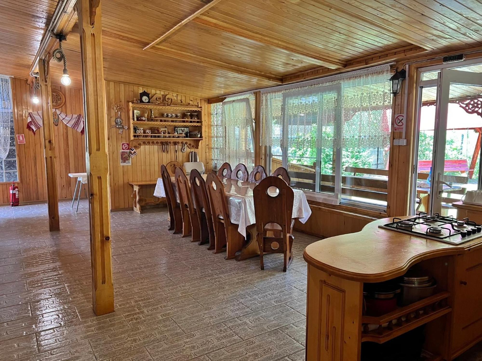 Lepşa Casa Potcoava酒店 外观 照片