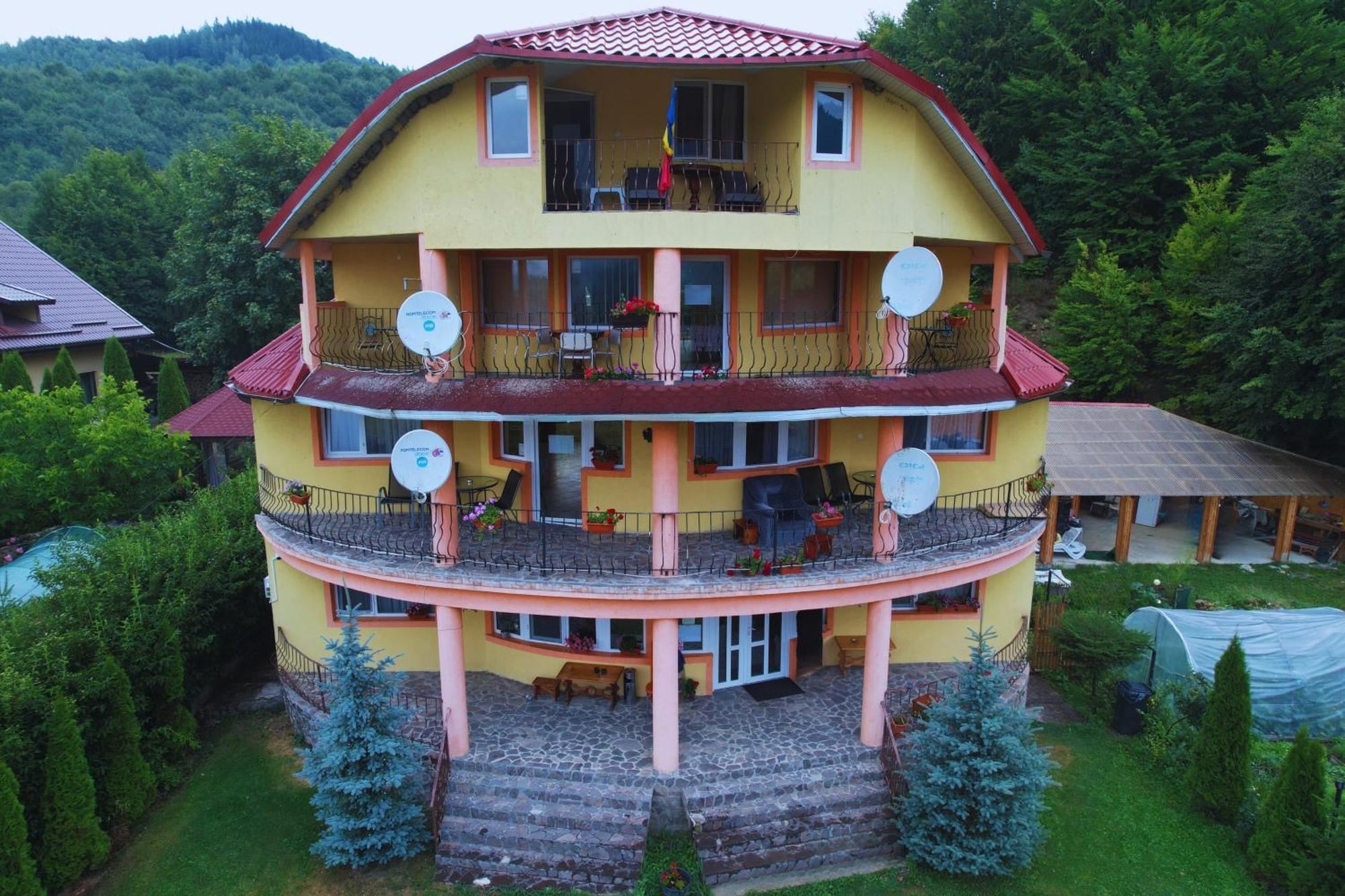 Lepşa Casa Potcoava酒店 外观 照片